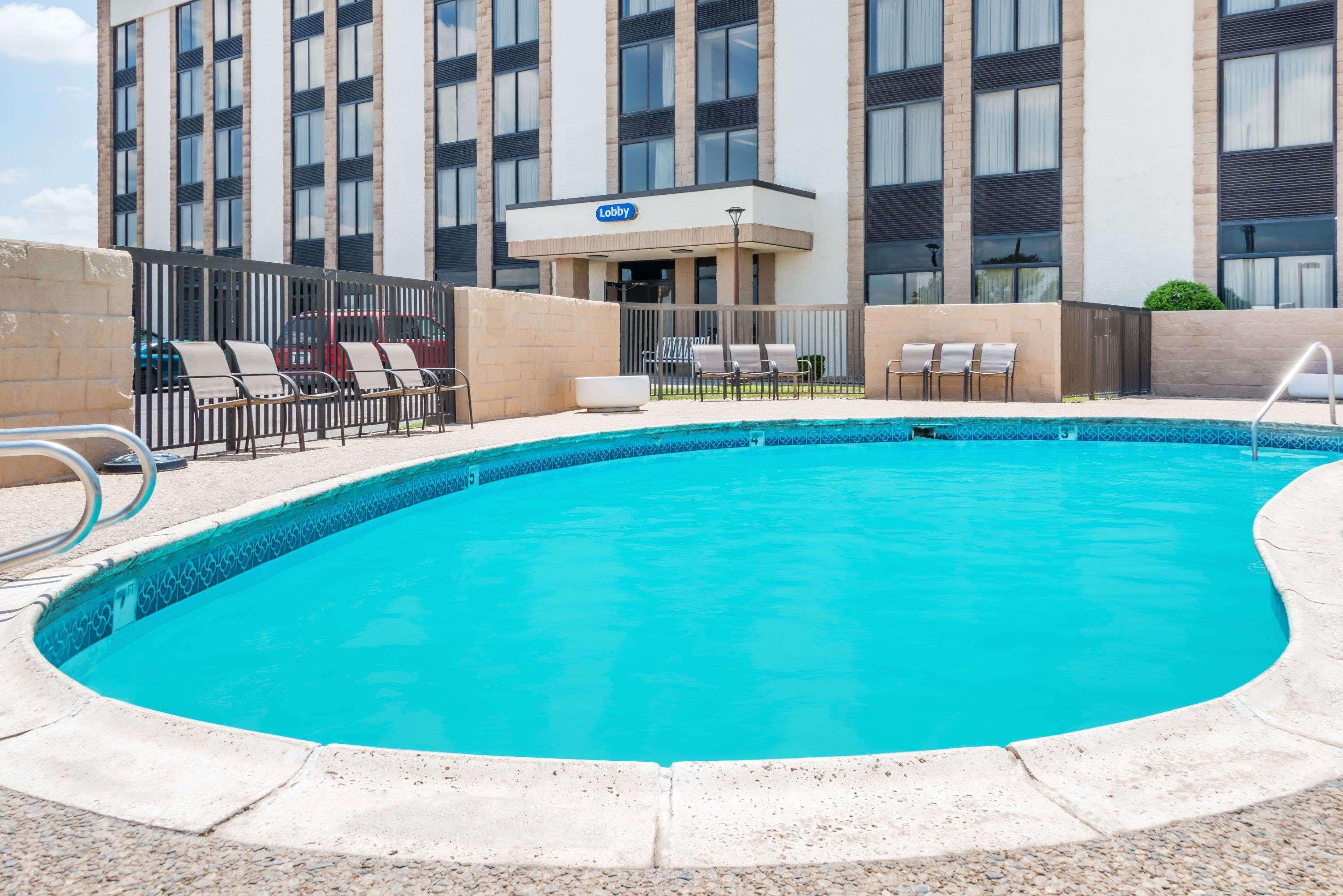Days Inn By Wyndham Amarillo East מראה חיצוני תמונה